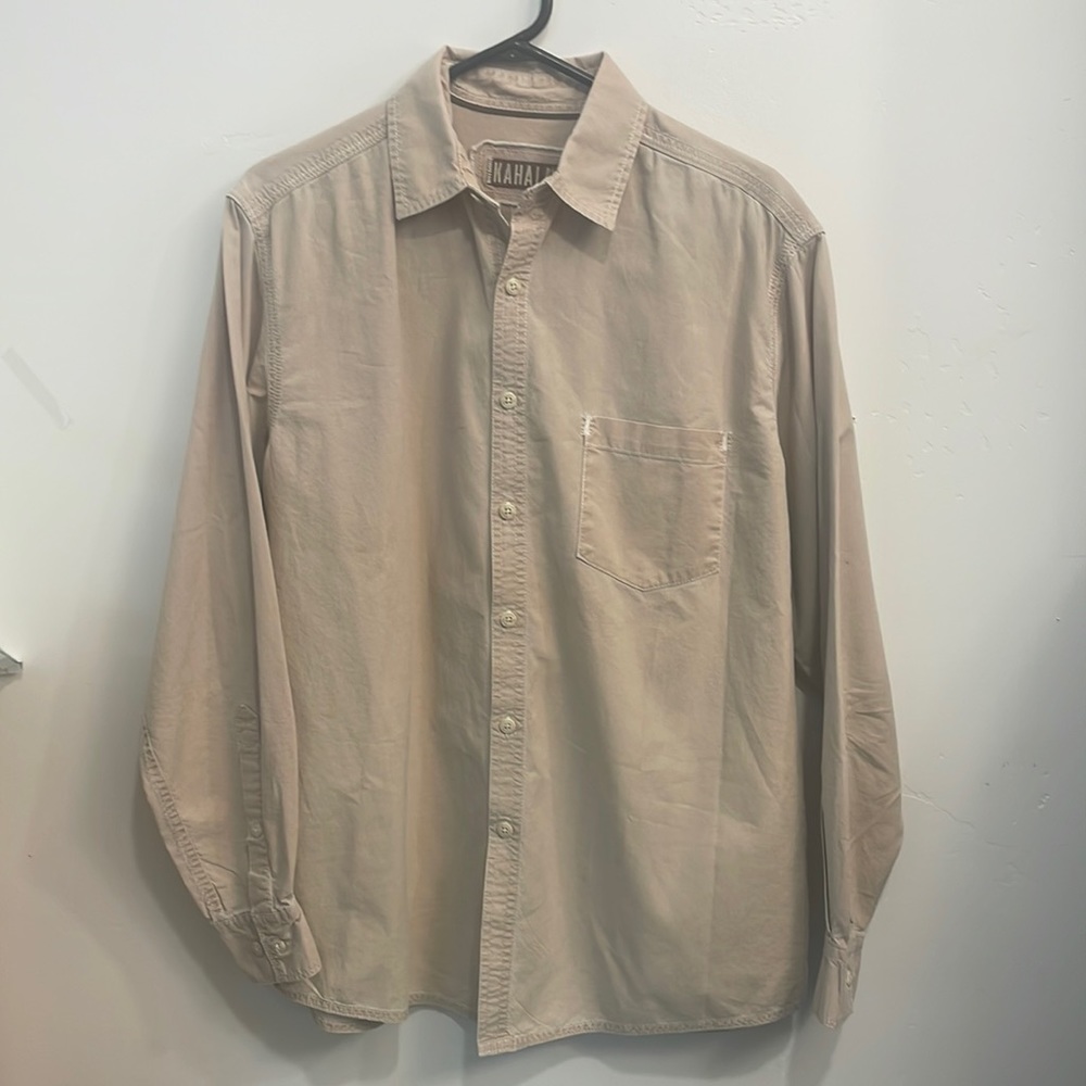 Kahala tan button up size‎ medium